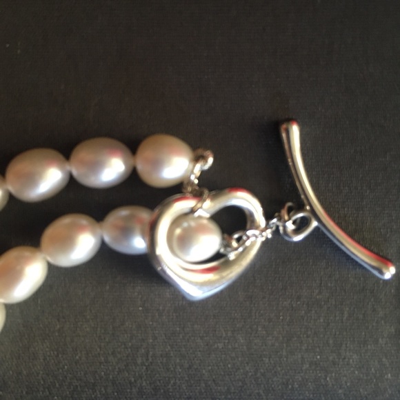 Authentic Tiffany & Co. Elsa Paretti open heart fresh water pearl necklace 16” - Picture 4 of 7
